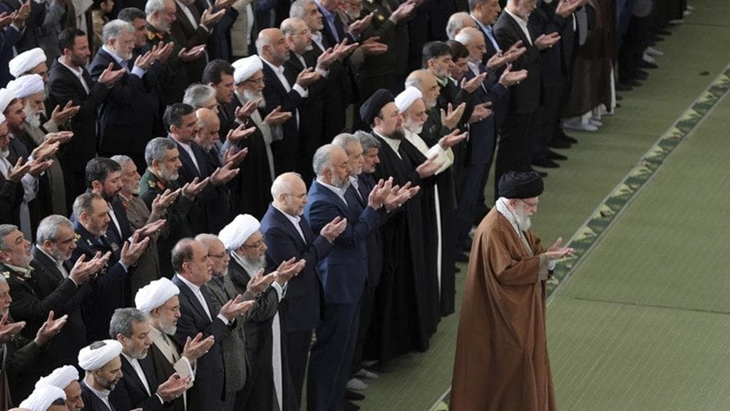 Analisis Proses Suksesi Kepemimpinan Tertinggi Iran Pasca-Khamenei: Dinamika Internal dan Implikasi Global