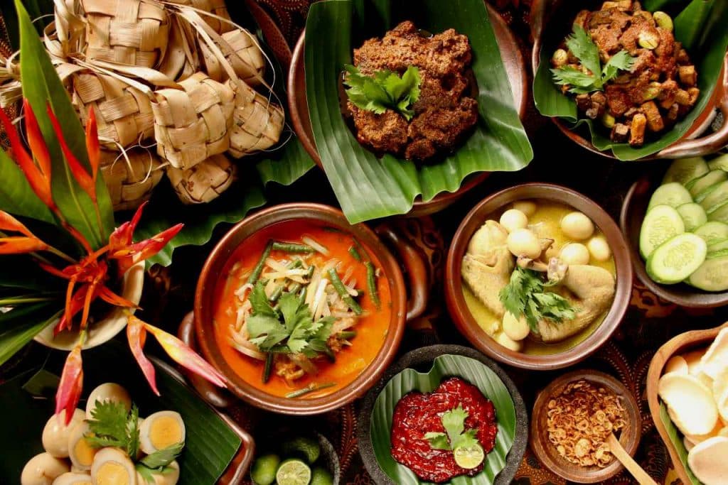 Resiliensi Gastronomi Tradisional: Analisis Fenomena Ketahanan Kuliner Lokal dalam Arus Modernisasi