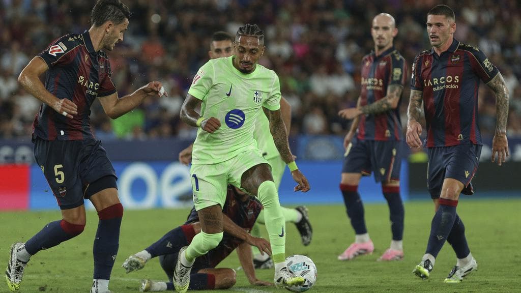 Analisis Pekan Ke-25 La Liga: Tantangan Berat Madrid di El Sadar, Ujian Kandang Barcelona