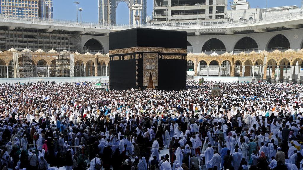 Analisis Operasi Evakuasi Jemaah Umrah Indonesia: Respons Diplomasi dan Logistik di Tengah Eskalasi Konflik Timur Tengah