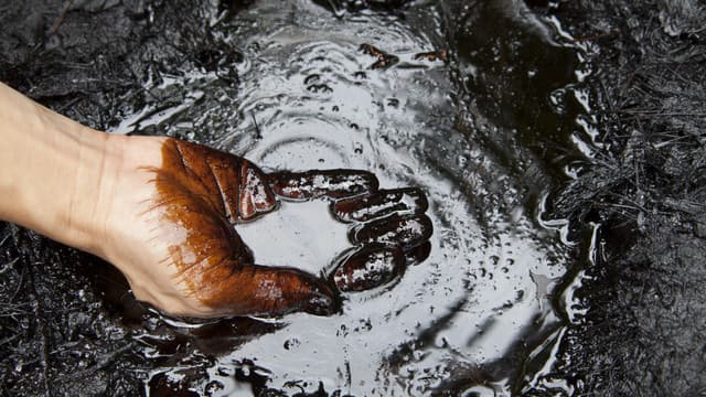 Analisis Ekonomi Global: Ketika Geopolitik Timur Tengah Mengguncang Pasar Energi Dunia