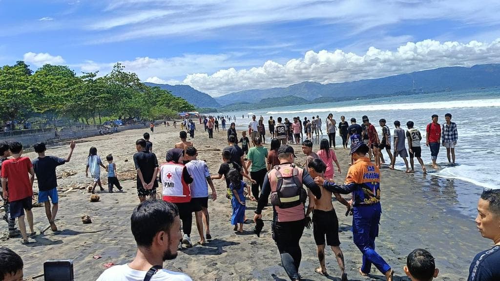 Analisis Keselamatan Wisata Pesisir: Refleksi Atas Insiden Tiga Remaja di Pantai Istiqomah Sukabumi
