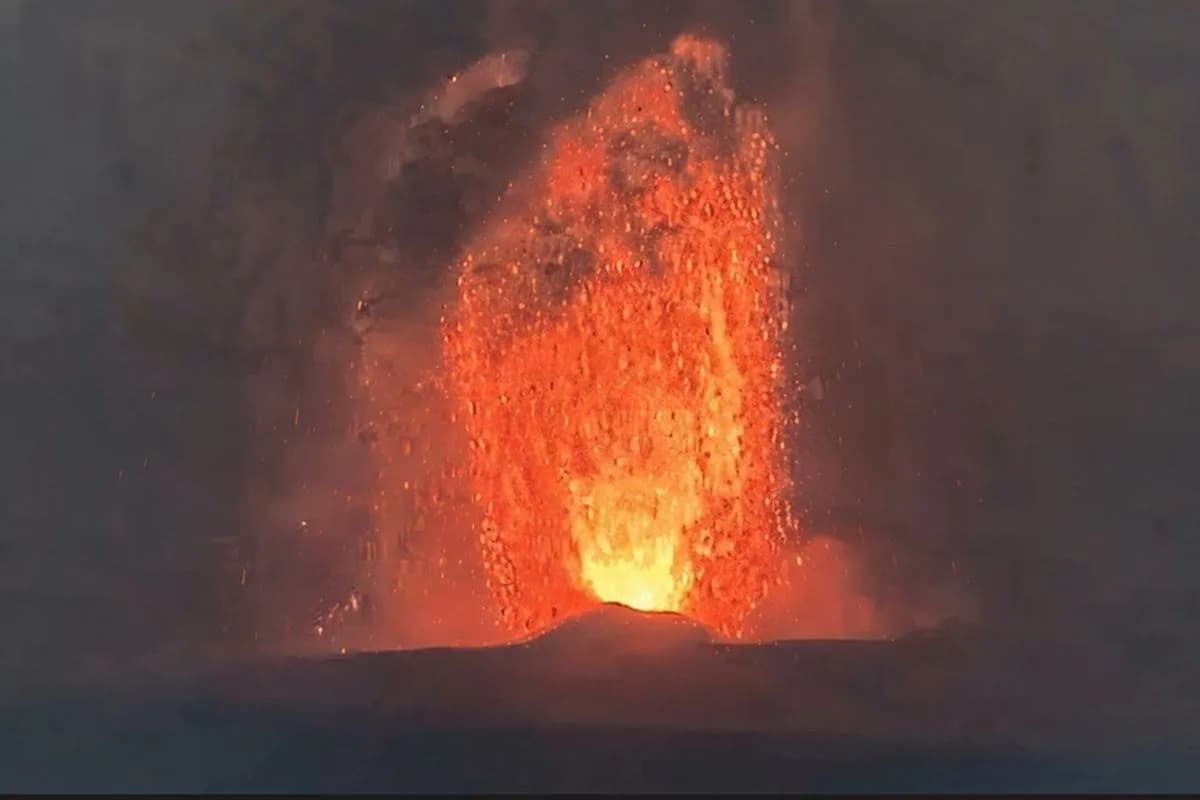 Gunung Anak Krakatau Mulai 'Beristirahat': Mengapa Penurunan Aktivitas adalah Kunci dari Era Pemantauan Vulkanik yang Lebih Cerdas