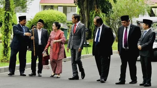 Masa Depan Demokrasi Indonesia di Era Koalisi Tenda Besar: Sebuah Visi Teknologi dan Partisipasi Publik