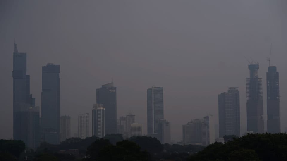 Analisis Fenomena Lingkungan Urban: Dari Polusi Udara hingga Isu Sampah di Era Digital