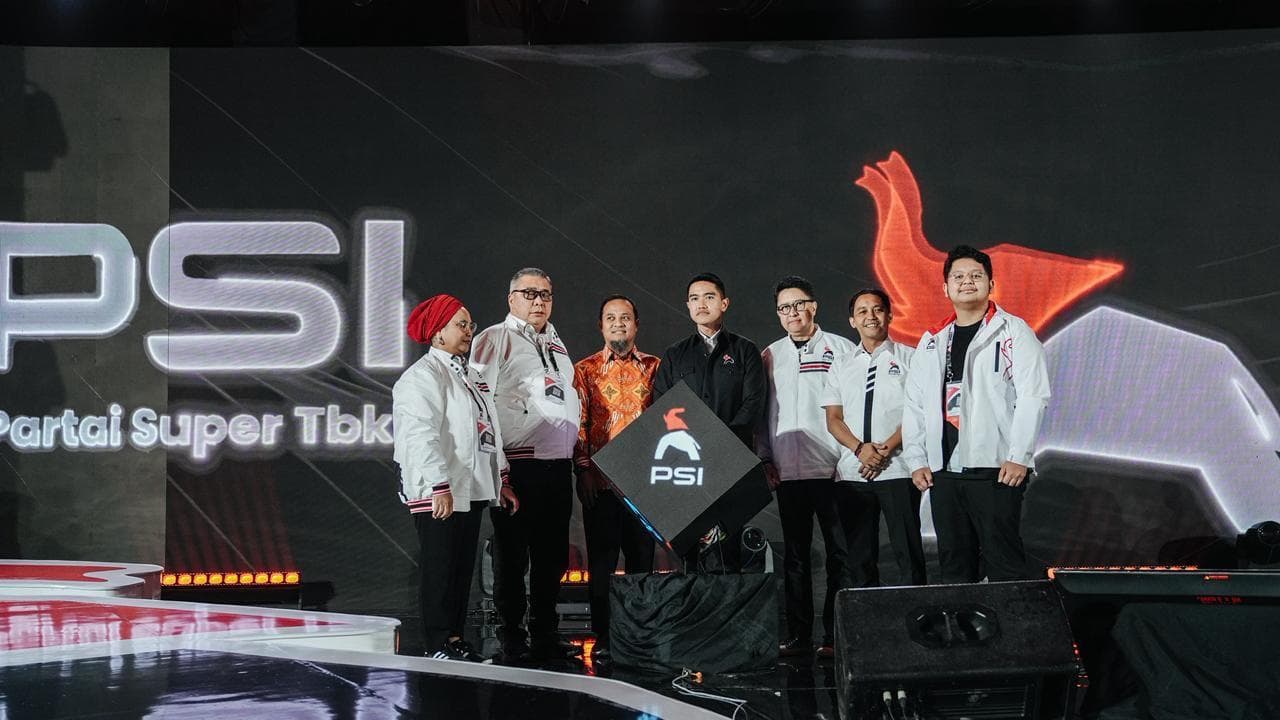 Strategi Rekrutmen Figur Senior: Analisis PSI Menyambut Rusdi Masse dan Dinamika Politik Lokal