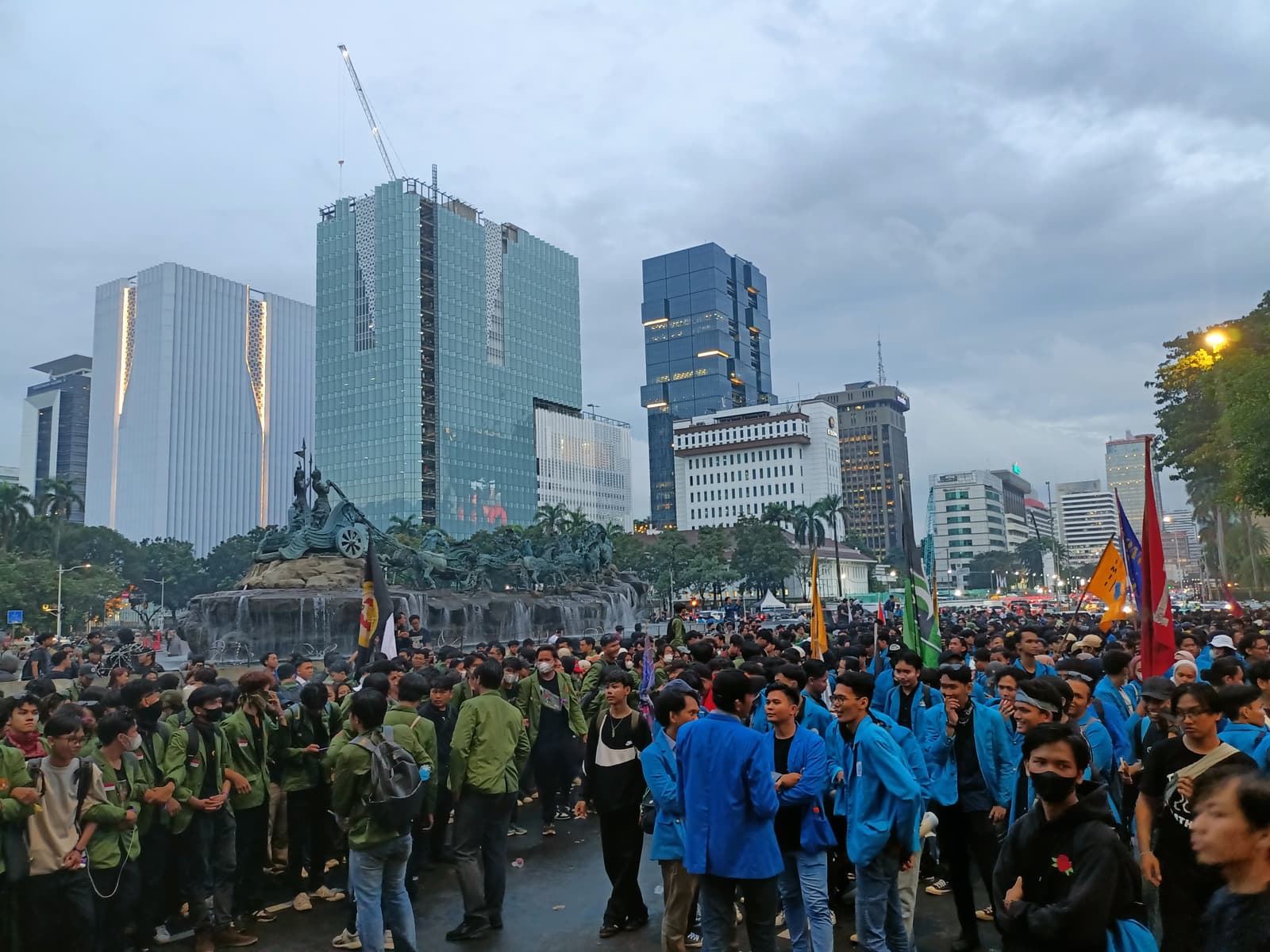 Membaca Gejolak Sosial Indonesia: Perspektif Media Global terhadap Dinamika Protes Publik