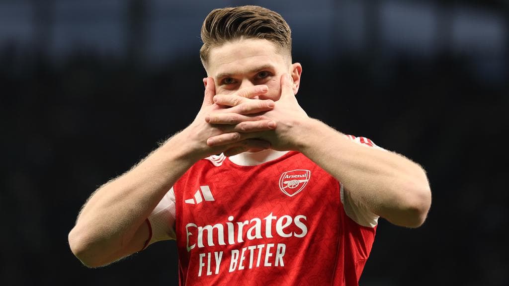 Dekonstruksi Kemenangan Arsenal 4-1: Bagaimana Interaksi Taktis Eze dan Gyokeres Membentuk Ulang Derbi London Utara