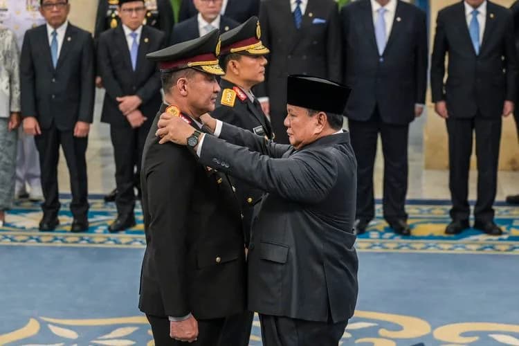 "Dag Dig Dug" Suksesi Panglima TNI